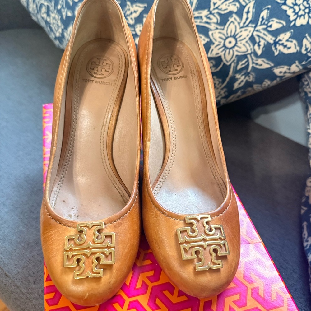 Tory Burch Brown Leather Heels with Gold Logo